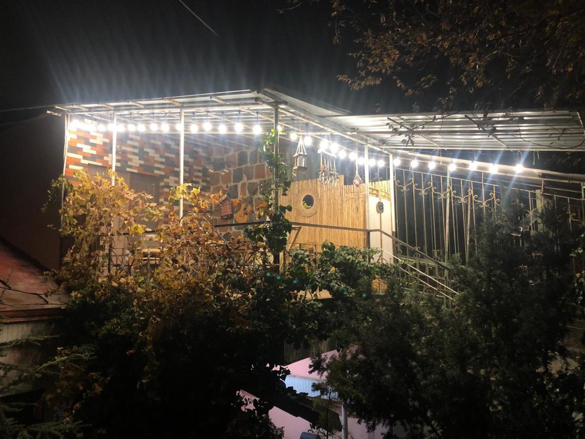 Willa Karen'S Dom & Terrace Erywań Zewnętrze zdjęcie